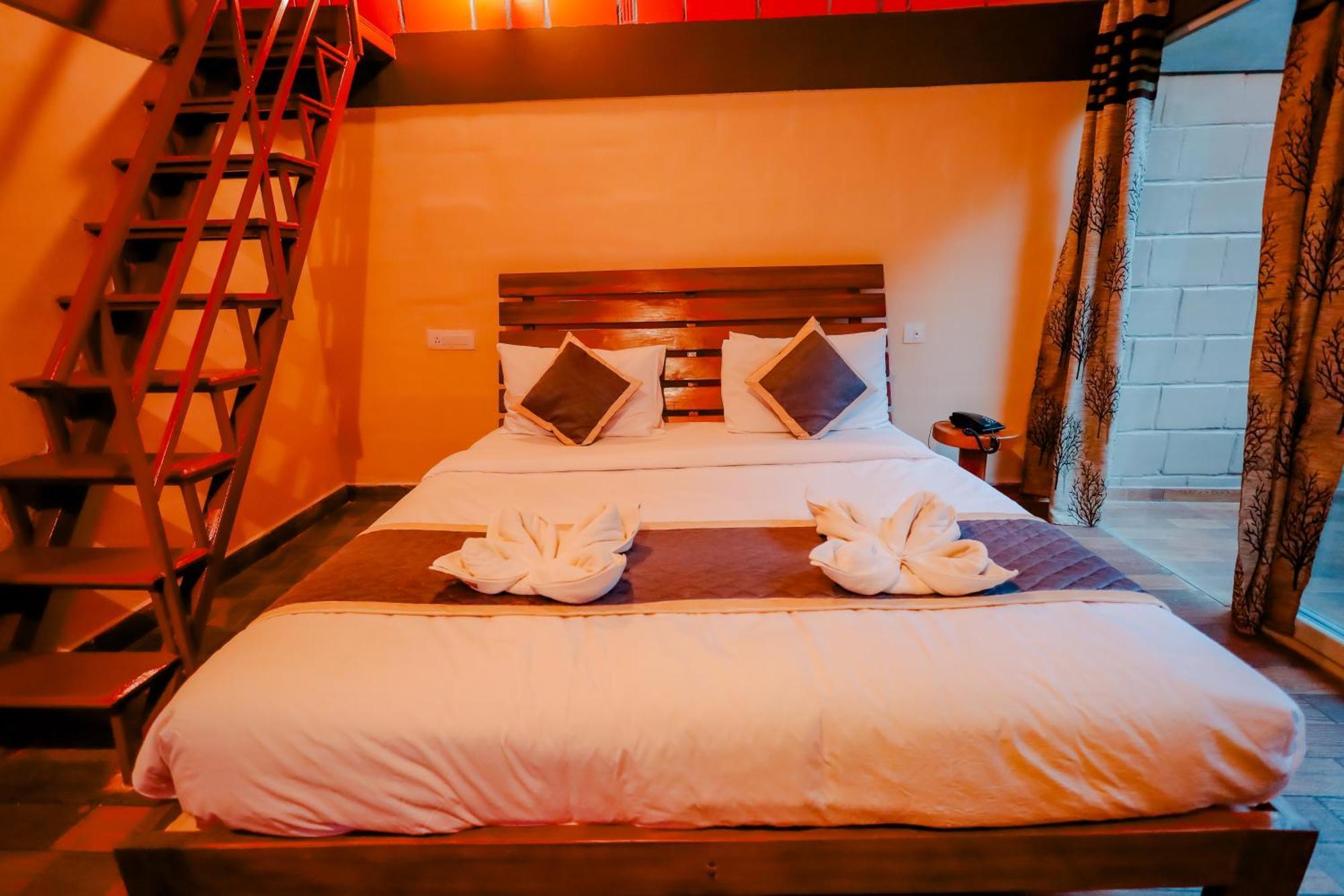Mookanana Jungle Resort And Spa Hassan Esterno foto