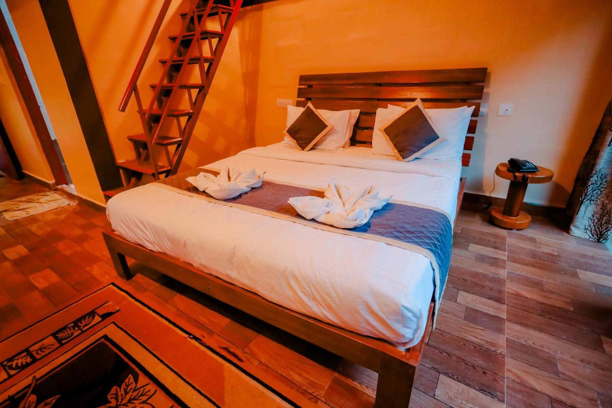 Mookanana Jungle Resort And Spa Hassan Esterno foto